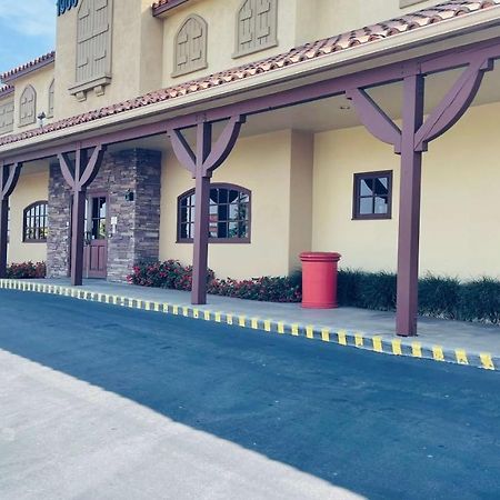Best Western Corona Hotel & Suites Exterior foto