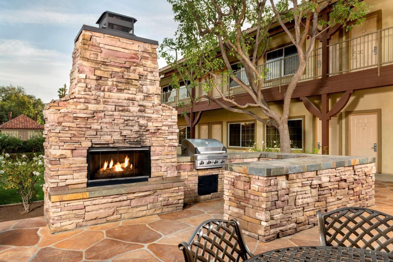Best Western Corona Hotel & Suites Exterior foto