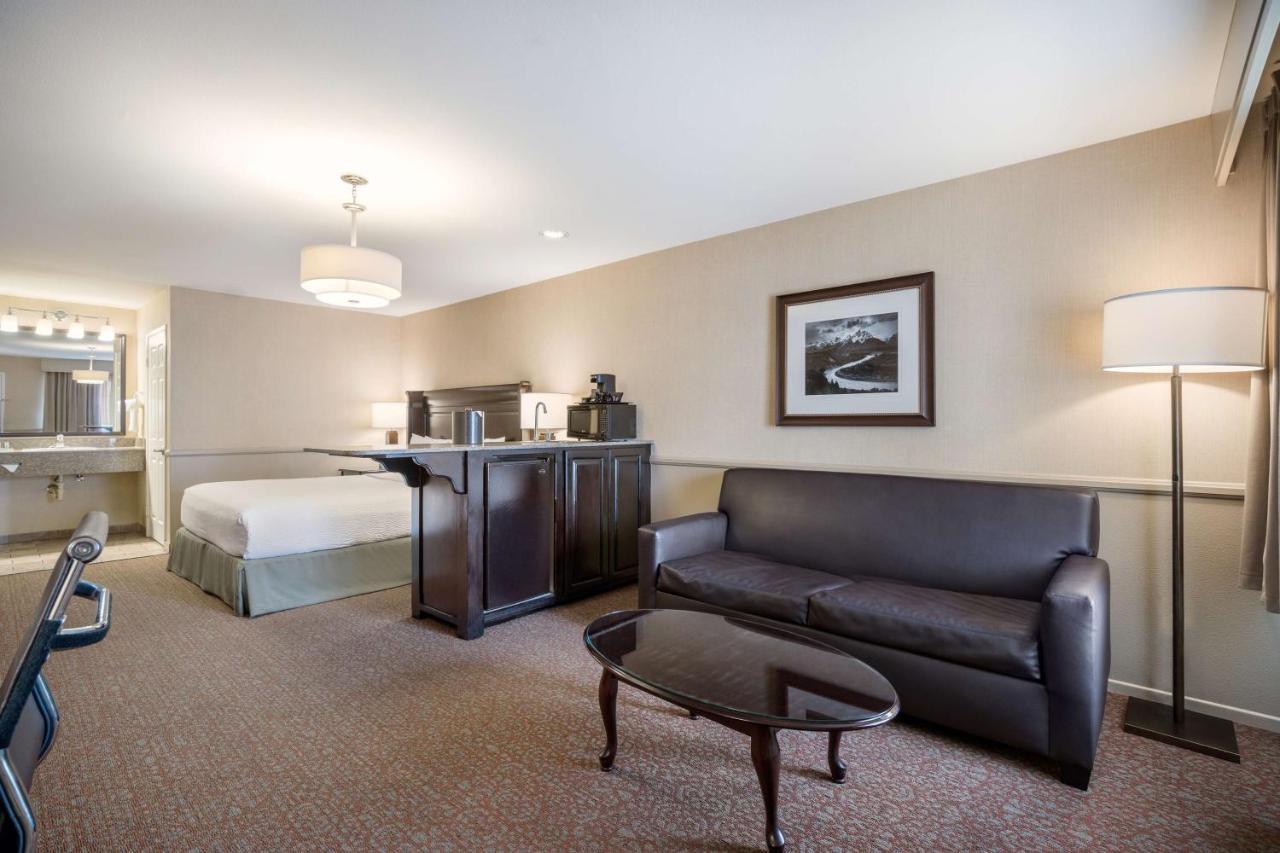 Best Western Corona Hotel & Suites Exterior foto