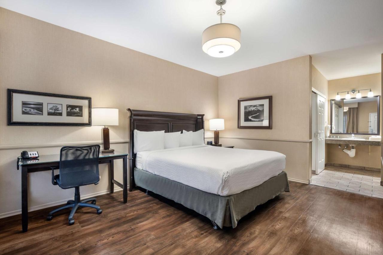 Best Western Corona Hotel & Suites Exterior foto