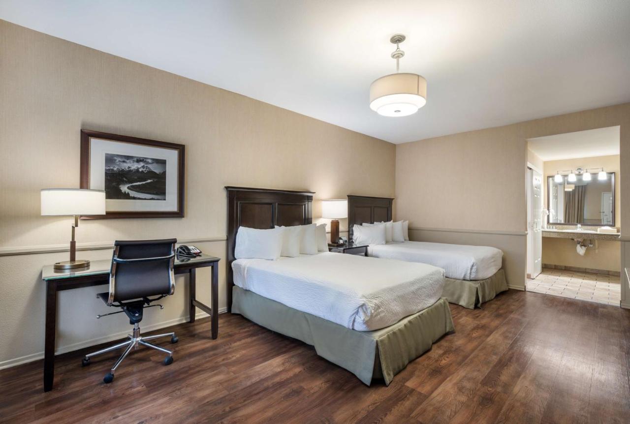 Best Western Corona Hotel & Suites Exterior foto